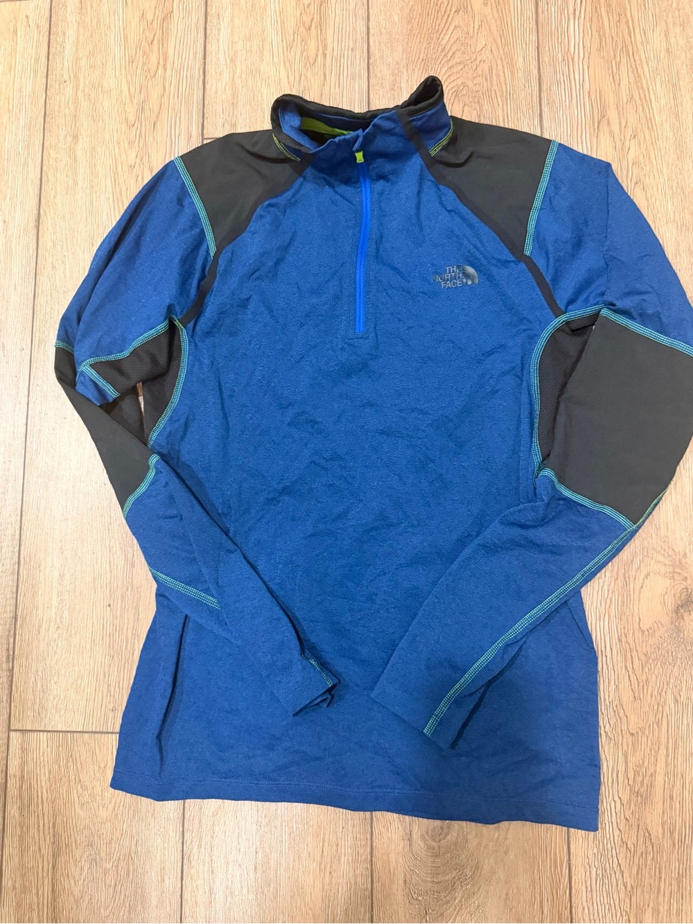 The North Face Blue & Black Quarter-Zip Performance Pullover 0361